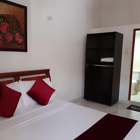 Hotel Don Juan Colonial Флоридабланка Экстерьер фото